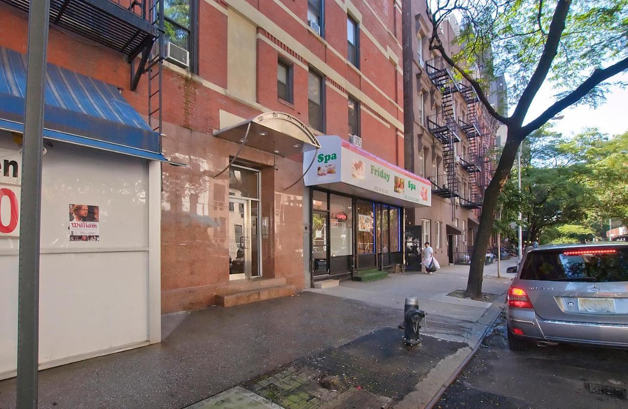 Manhattan Lodging *