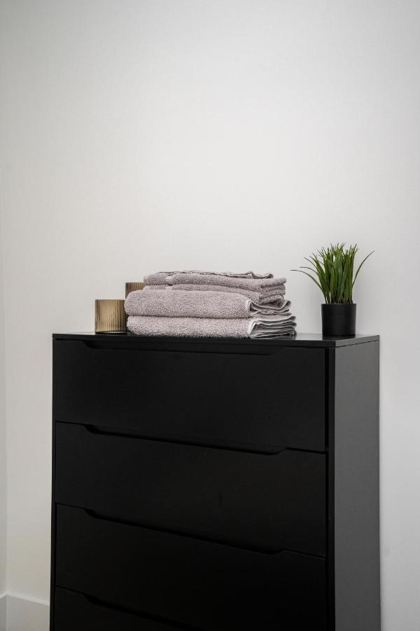 Upper West Side 30 Day Apartment *