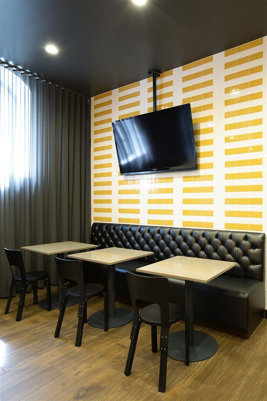 Hotel The @ 3*