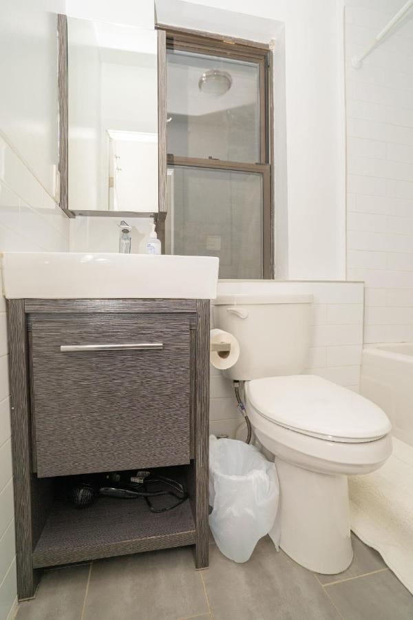 East Hells Kitchen 30 Day Apartment New York