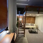 Cozy Studio Apartment In Hell\'S Kitchen
