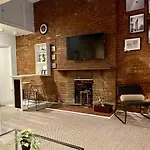 Cozy Studio Apartment In Hell\'S Kitchen