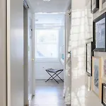 Bond Townhouse New York