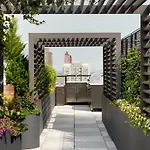 Ues Studio W Gym Doorman Balcony Stunning Roof Nyc-504
