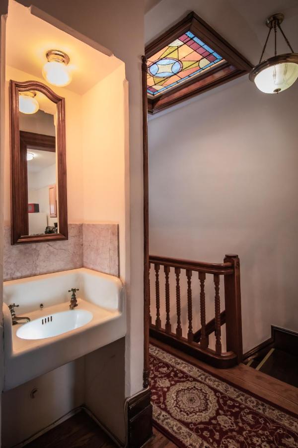 Lefferts Gardens 4*
