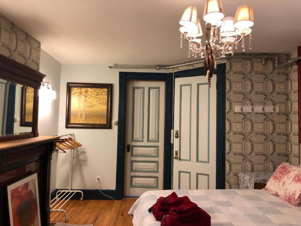 Northern Lights Mansion Bed & Breakfast 3*