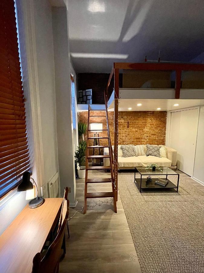 Cozy Studio In Hell's Kitchen New York