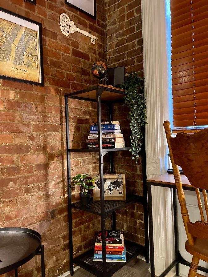 Cozy Studio In Hell's Kitchen *