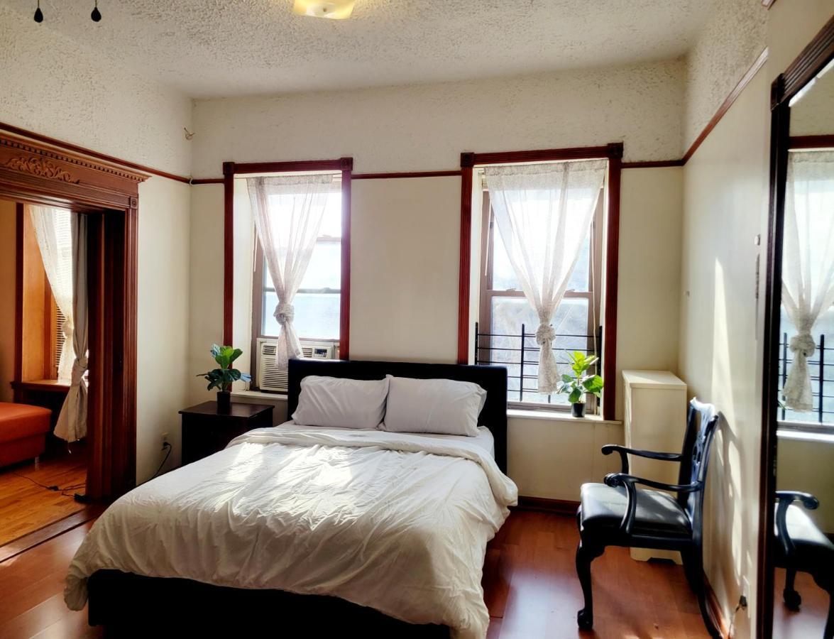 Apartment Brownstone Beauty