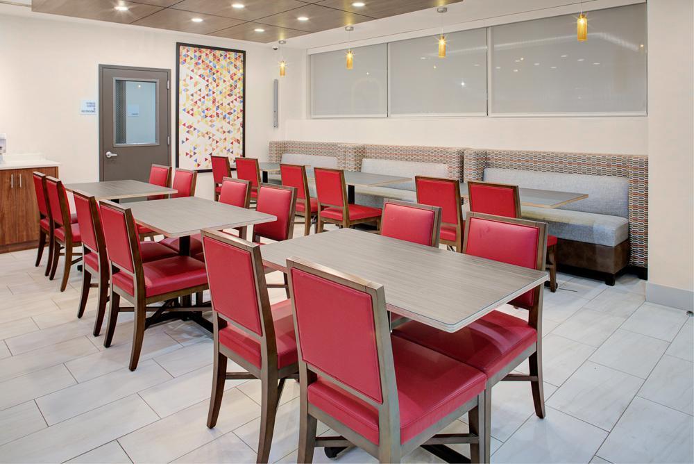 Express - Bronx Nyc - Yankee Stadium, An Ihg 3*
