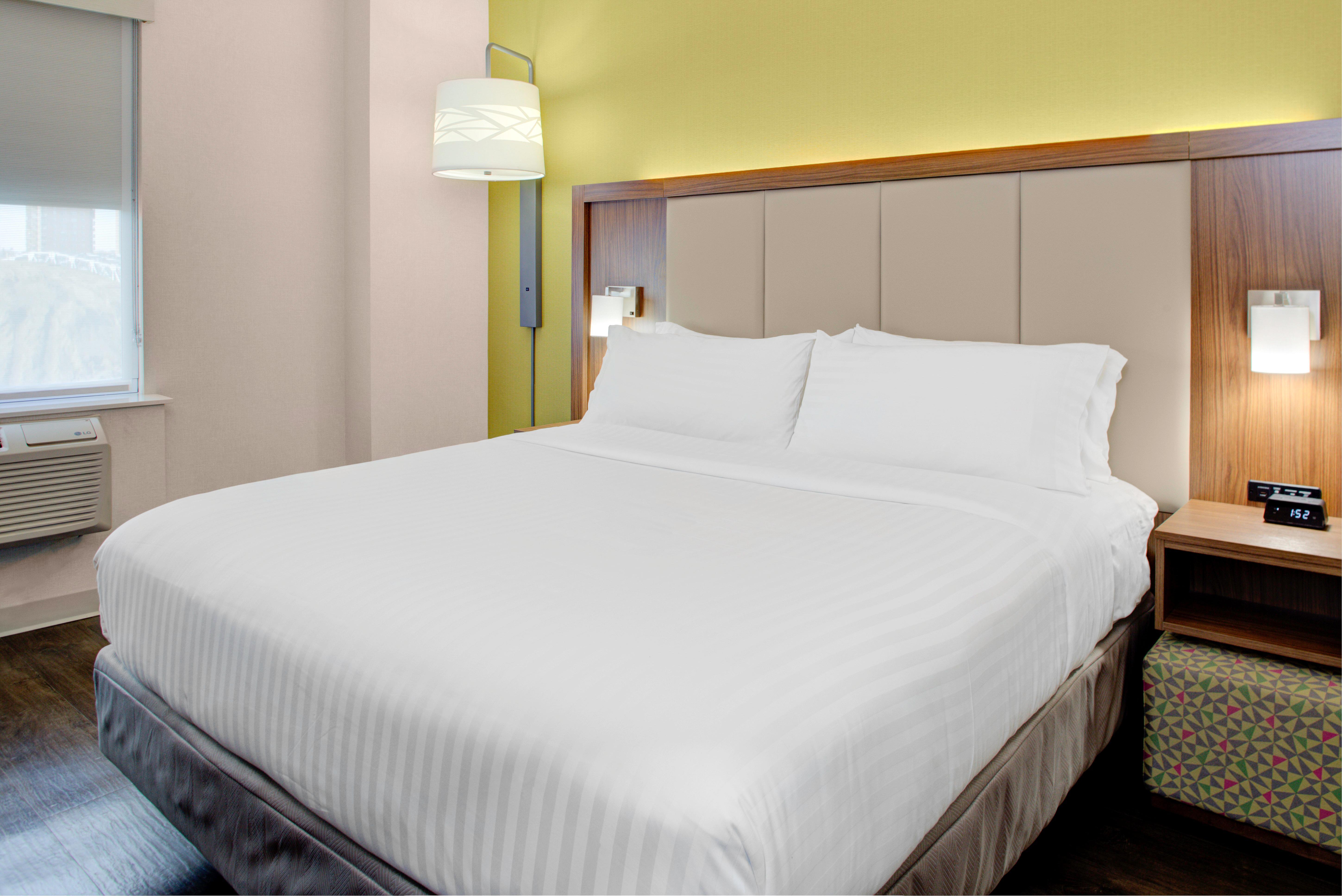 Express - Bronx Nyc - Yankee Stadium, An Ihg