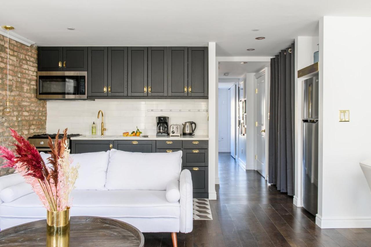 Apartment Bond Townhouse