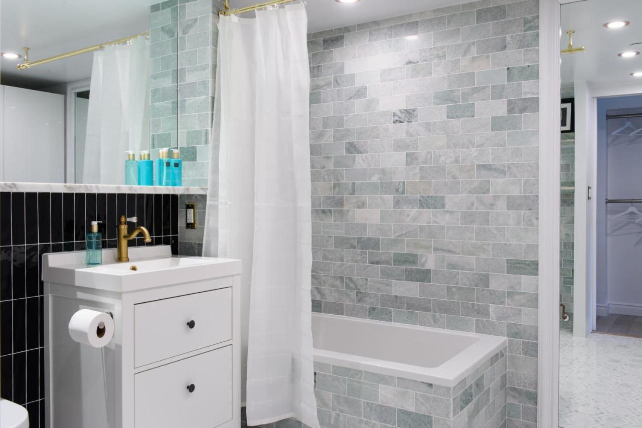 Apartment Bond Townhouse