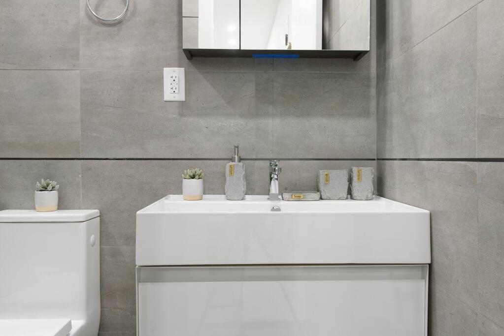 Apartment 78-1d New Junior 1 Bedroom Prime Ues Wd In Unit *