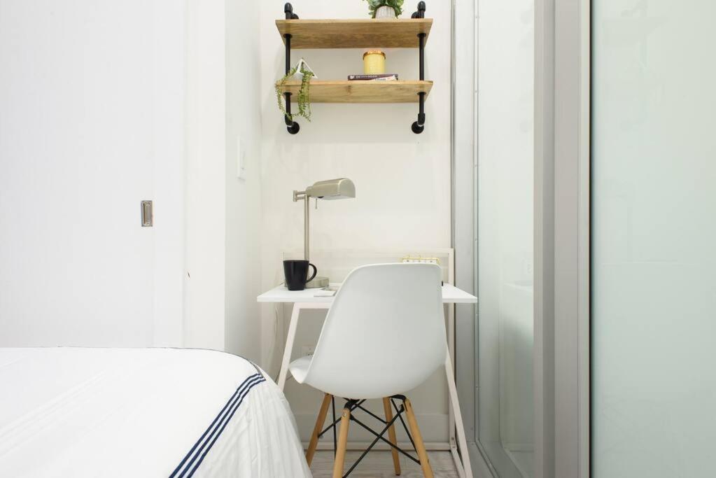 78-1d New Junior 1 Bedroom Prime Ues Wd In Unit