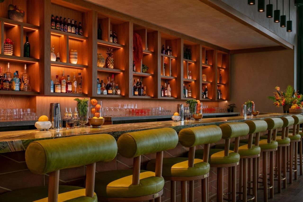 Moxy Brooklyn Williamsburg Hotel