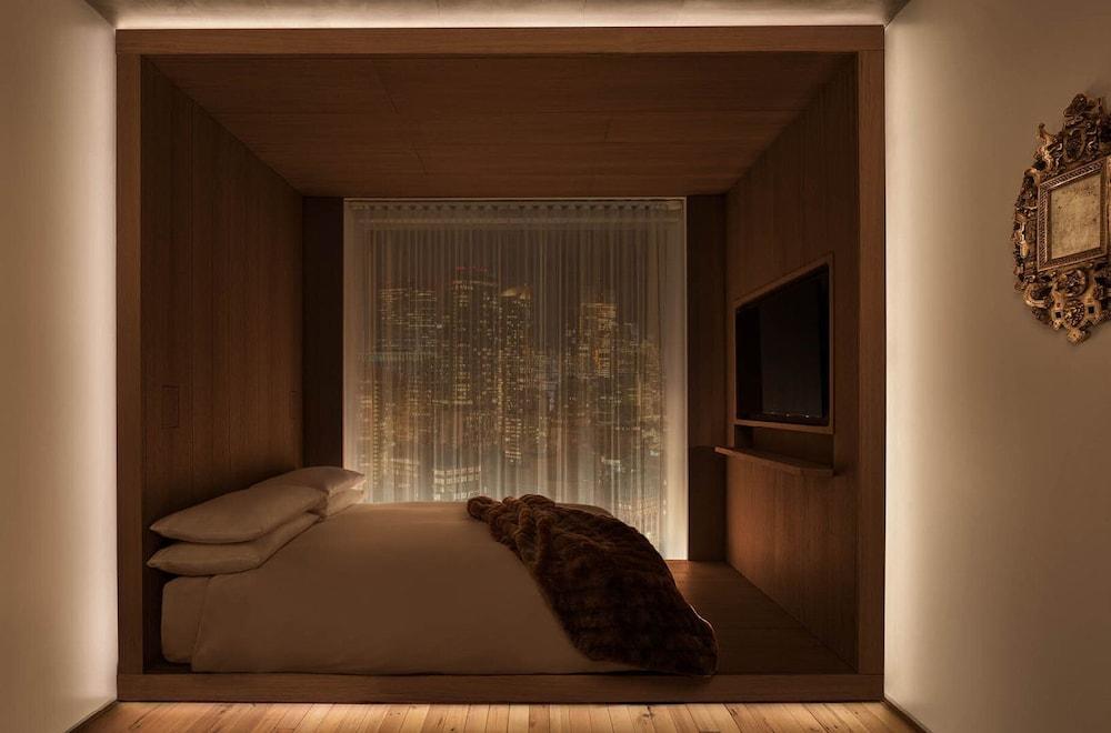Public, An Ian Schrager Hotel