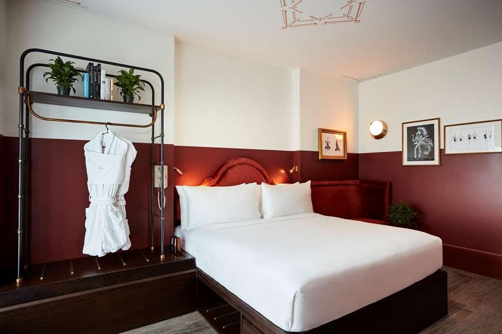 Civilian Hotel 4*