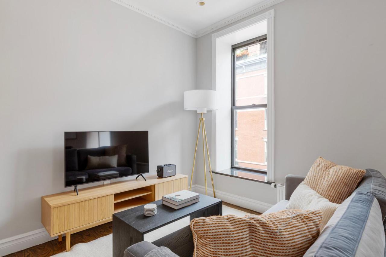 East Village 2br W Wd Nr Groceries Shops Nyc-1235 Apartment *