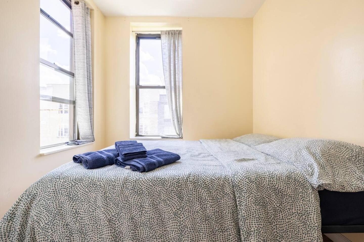 Is Where The Park Is, Park Apartment *