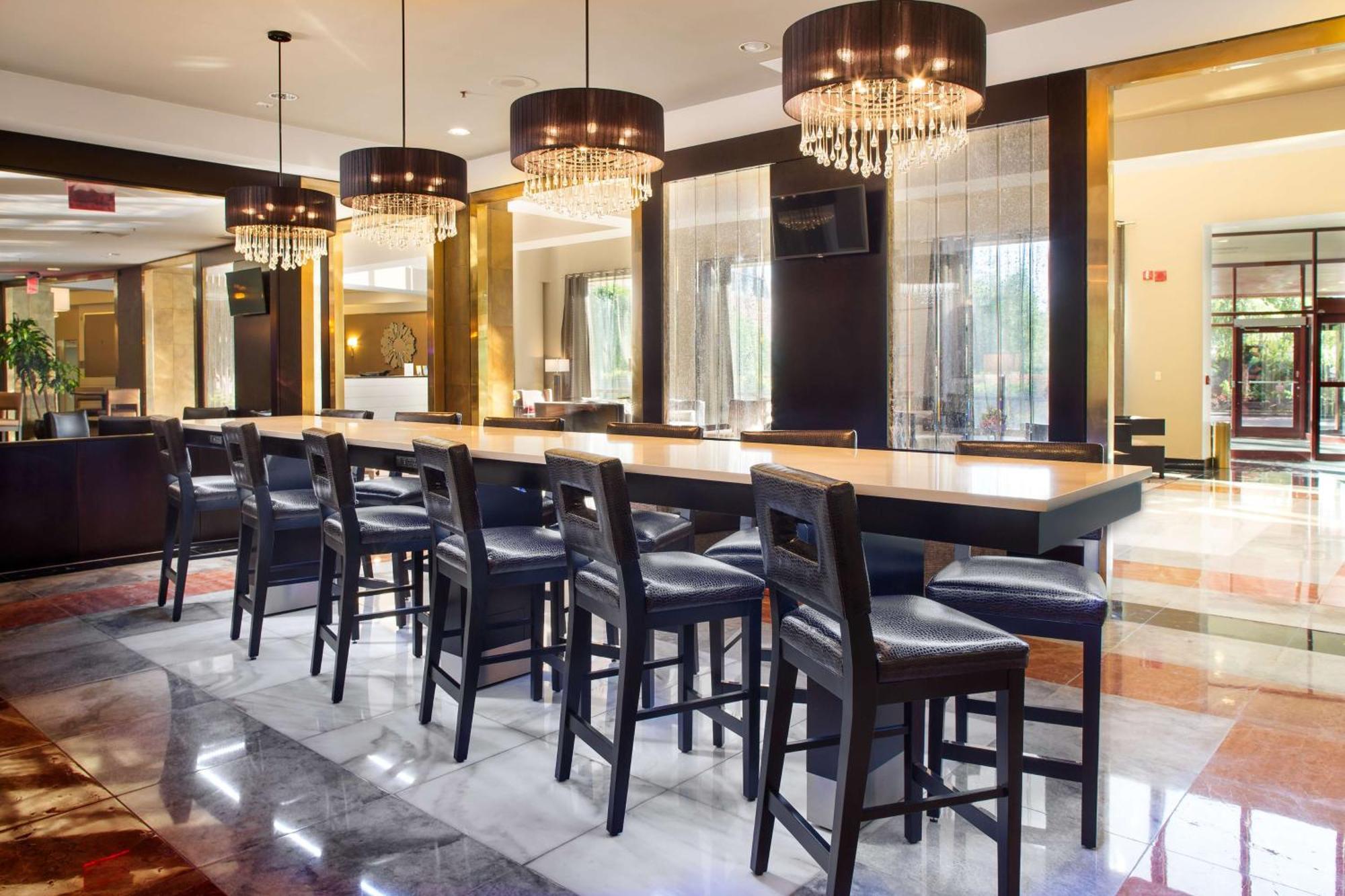 Hotel Doubletree By Hilton New York-laguardia New York