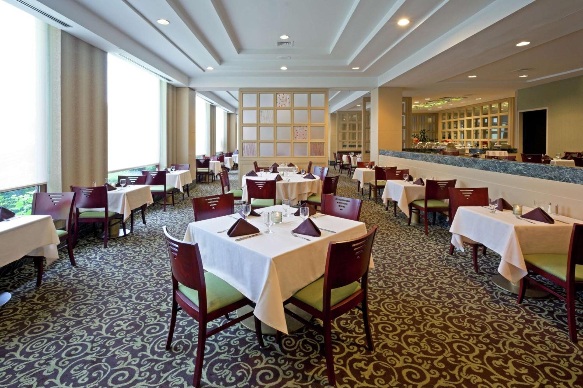 Doubletree By Hilton New York-laguardia New York