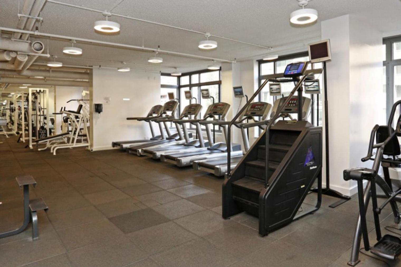 Murray Hill 1br W Gym Doorman Pool Rooftop Nyc-585 Apartment