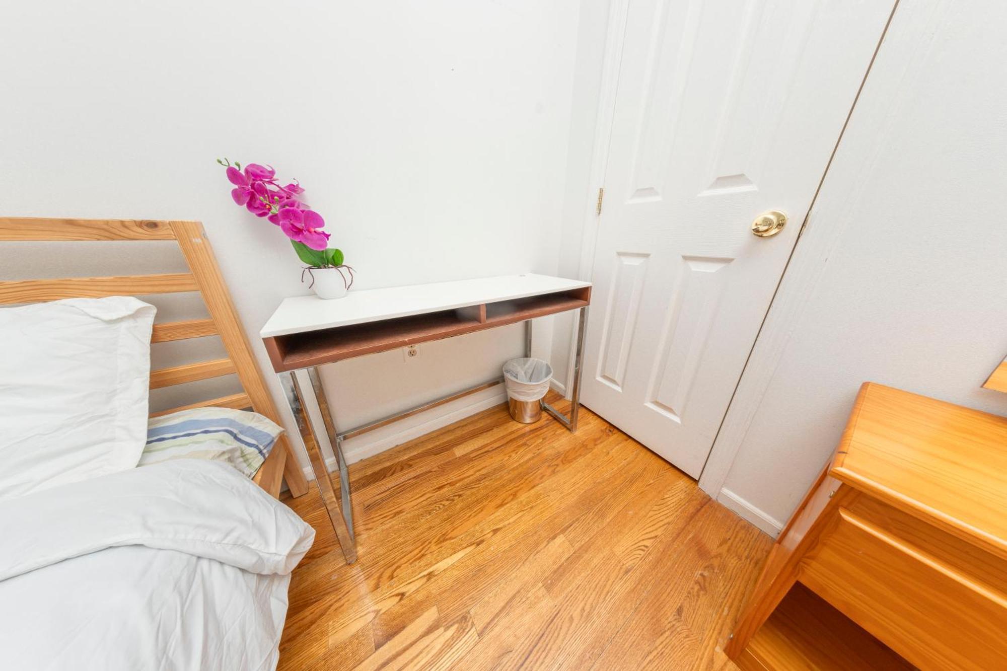 Homestay Friendly In Williamsburg Brooklyn