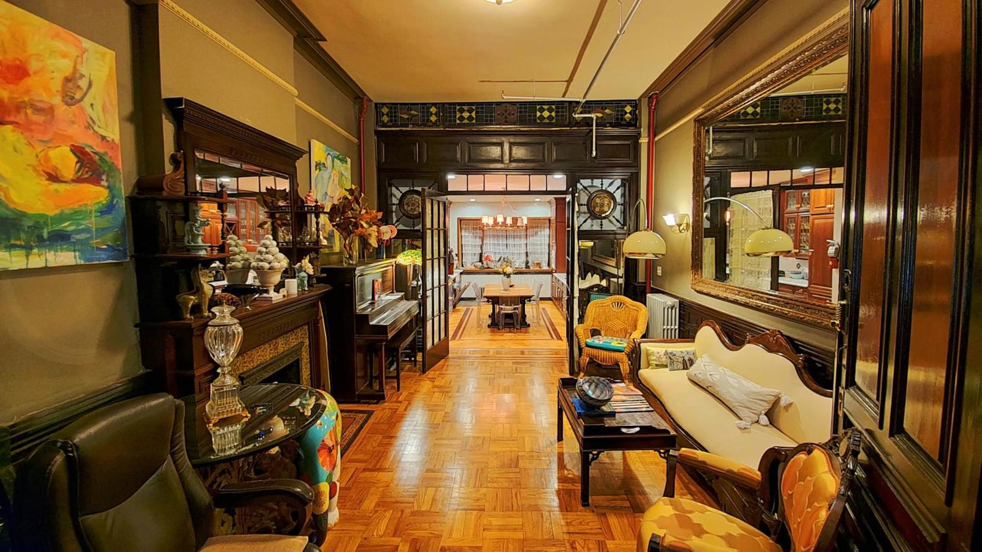 Northern Lights Mansion Bed & Breakfast 3*