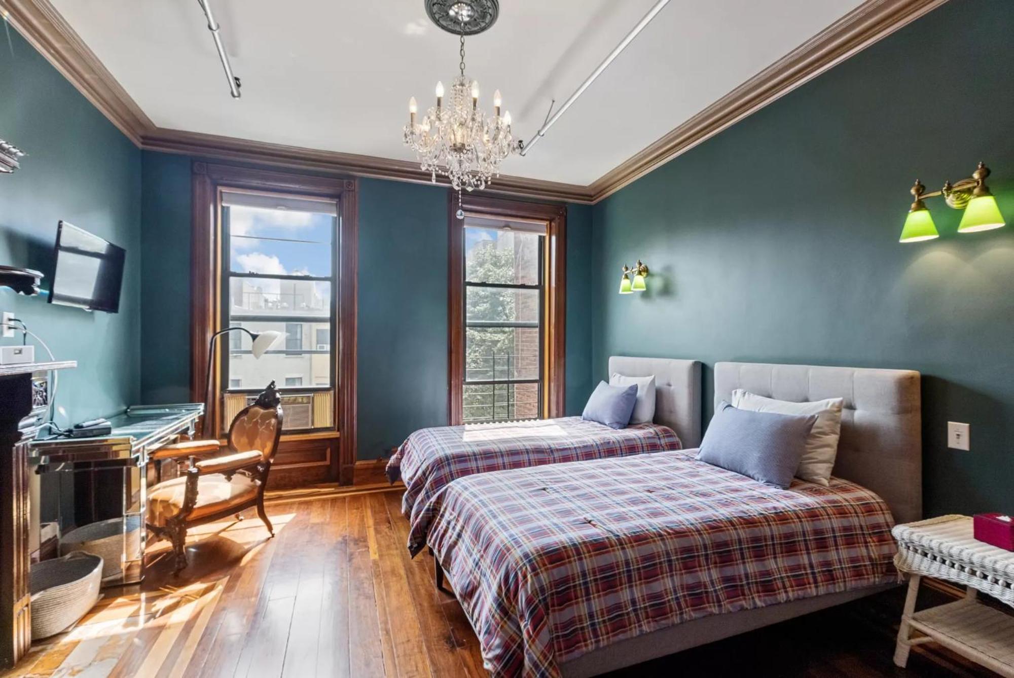 Northern Lights Mansion Bed & Breakfast