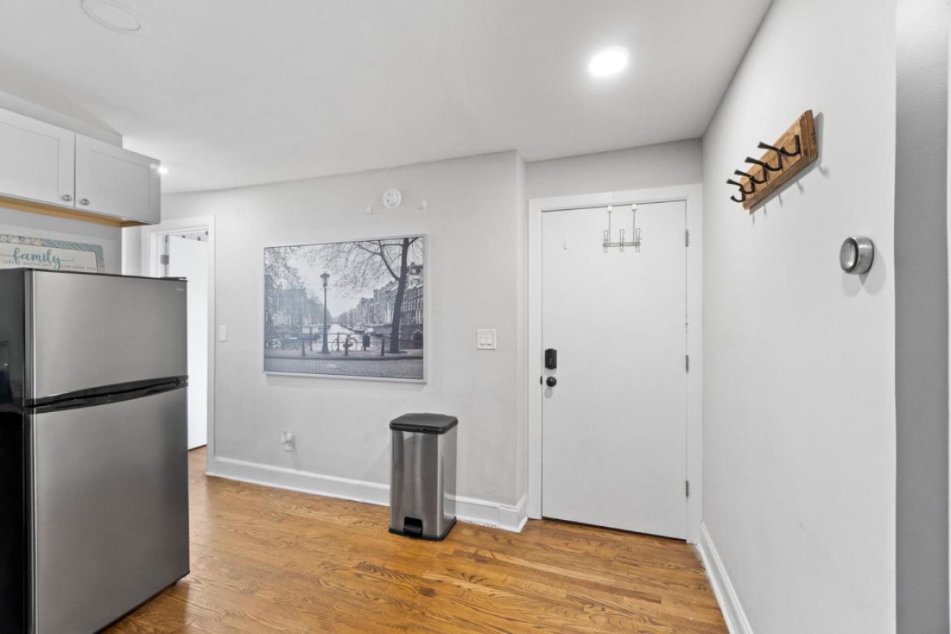 The Whimsical Estate Sleeps 16plus 20m To Nyc Free Parking Holiday home