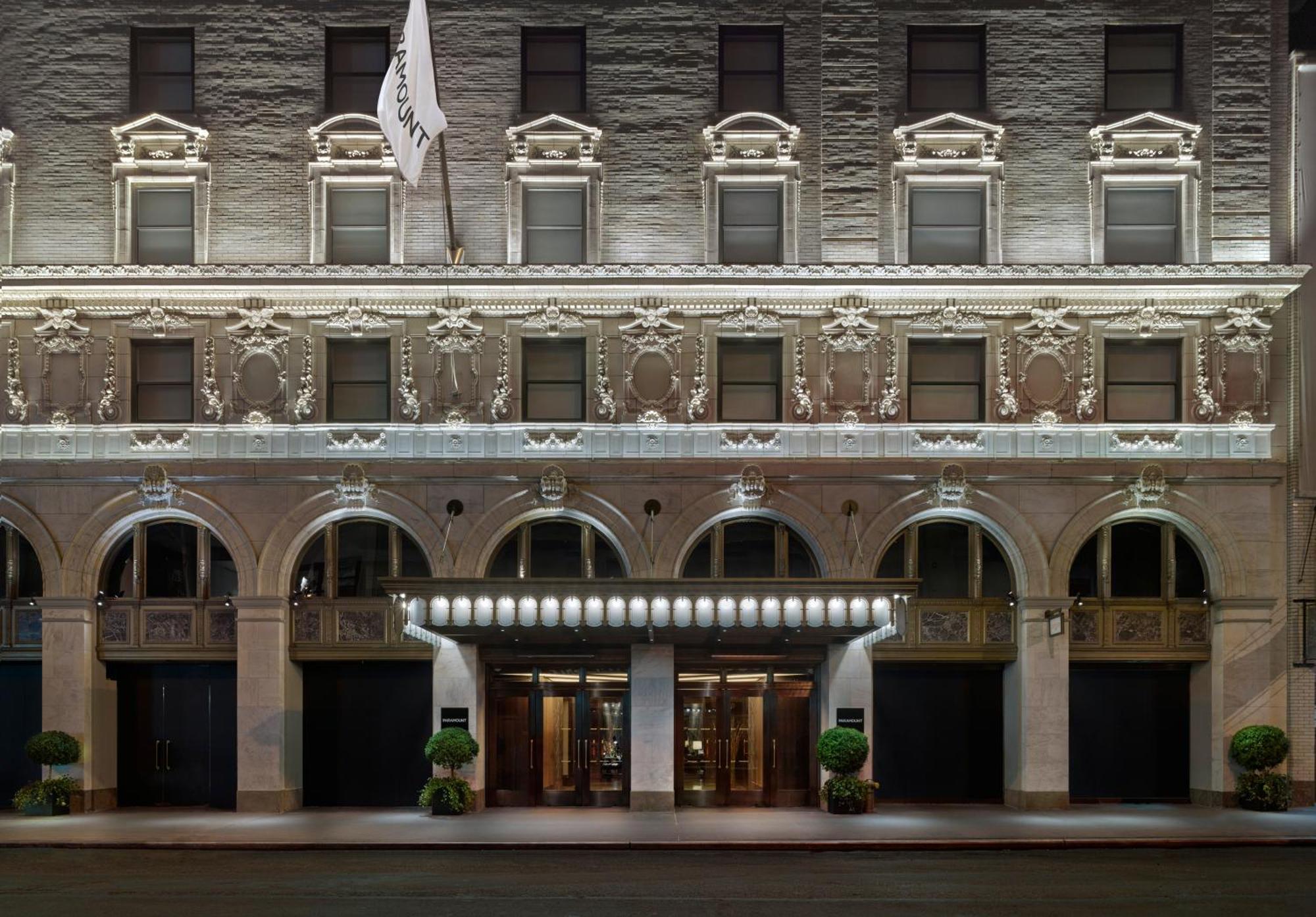 Paramount Times Square Hotel 4*