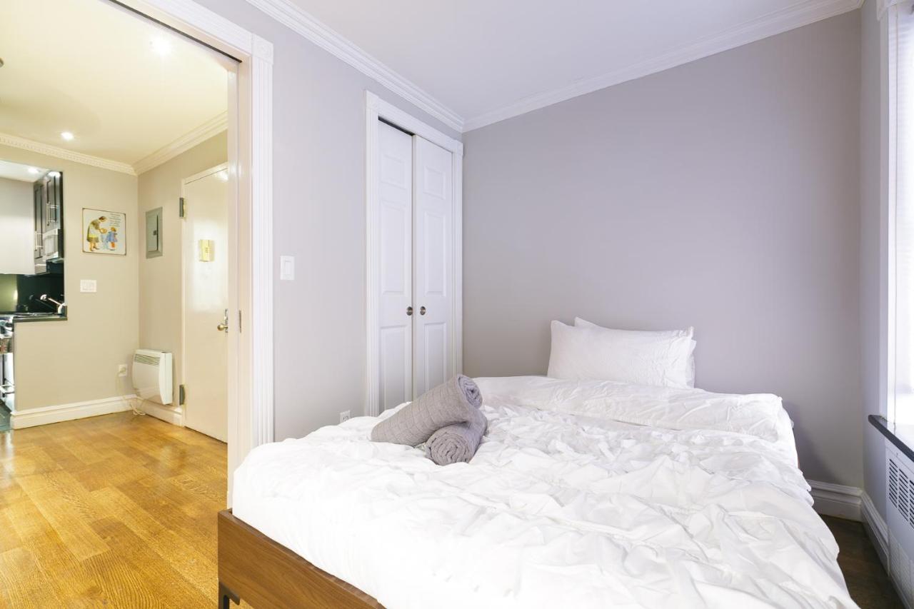 Times Square Holiday Rental Loft! * New York
