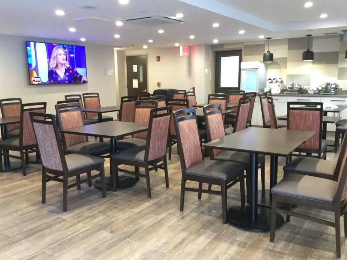Ramada By Wyndham Bronx Terminal