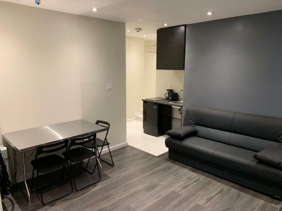 Modern Next To Madison Square Garden * New York