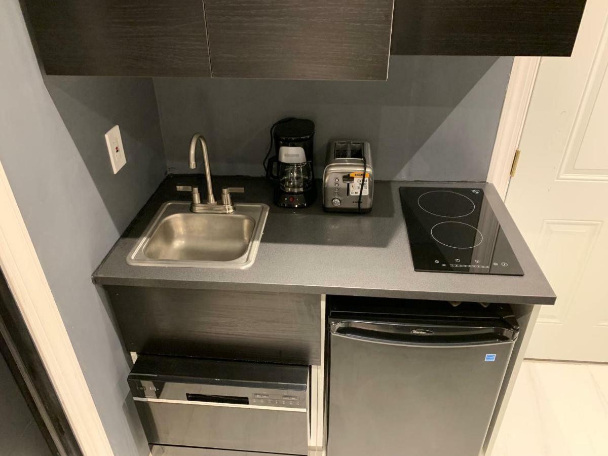 Modern Next To Madison Square Garden * New York