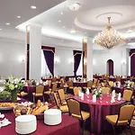 The New Yorker, A Wyndham Hotel