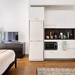 Gorgeous Studio In Nyc