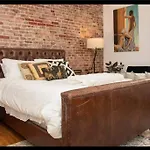 Prime Studio Greenwich Village!