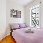 2 Bedroom Home In Lower Manhattan