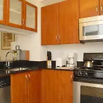 Midtown East Side 34Th Street Apartments