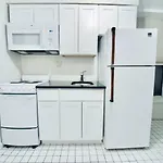Times Square Manhattan - Private Room In 2 Bedroom Apartment