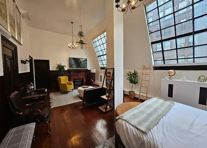Large Loft Studio At The Mansfield Midtown