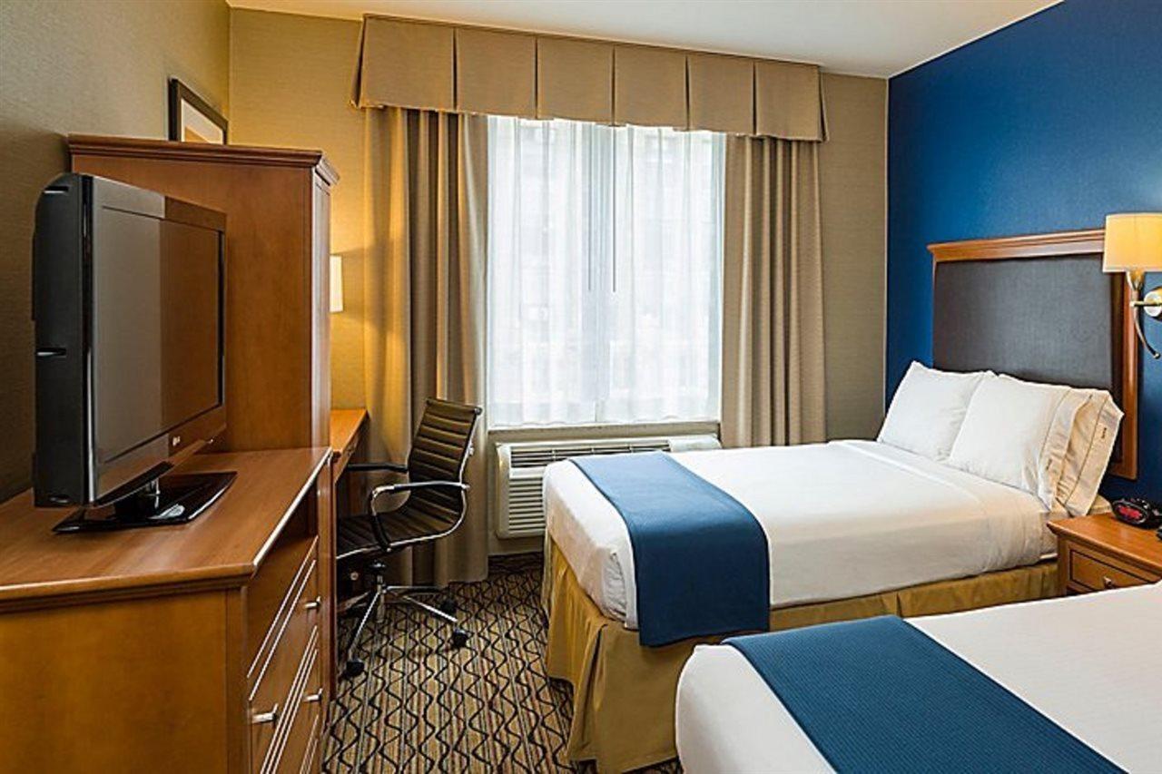 Express Chelsea By Ihg 3*