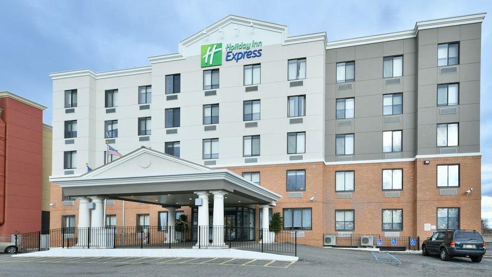 Express Staten Island West, An Ihg 3* New York