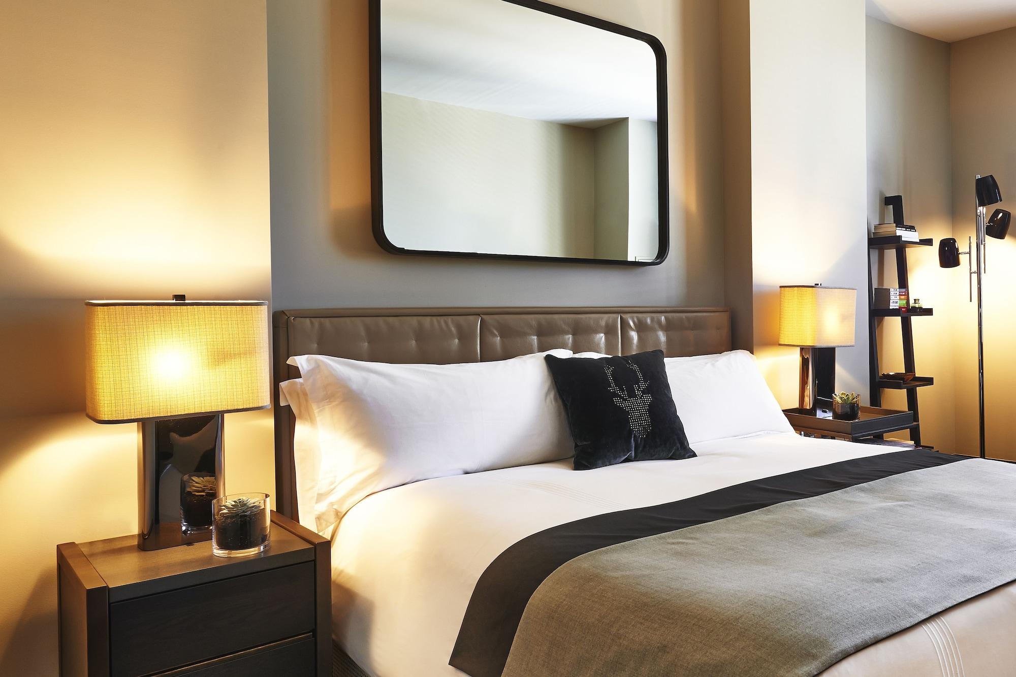 Hotel Sixty Soho 5*