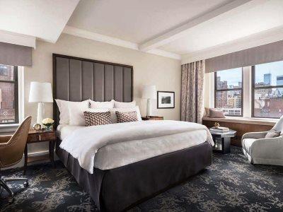 The Surrey 5*