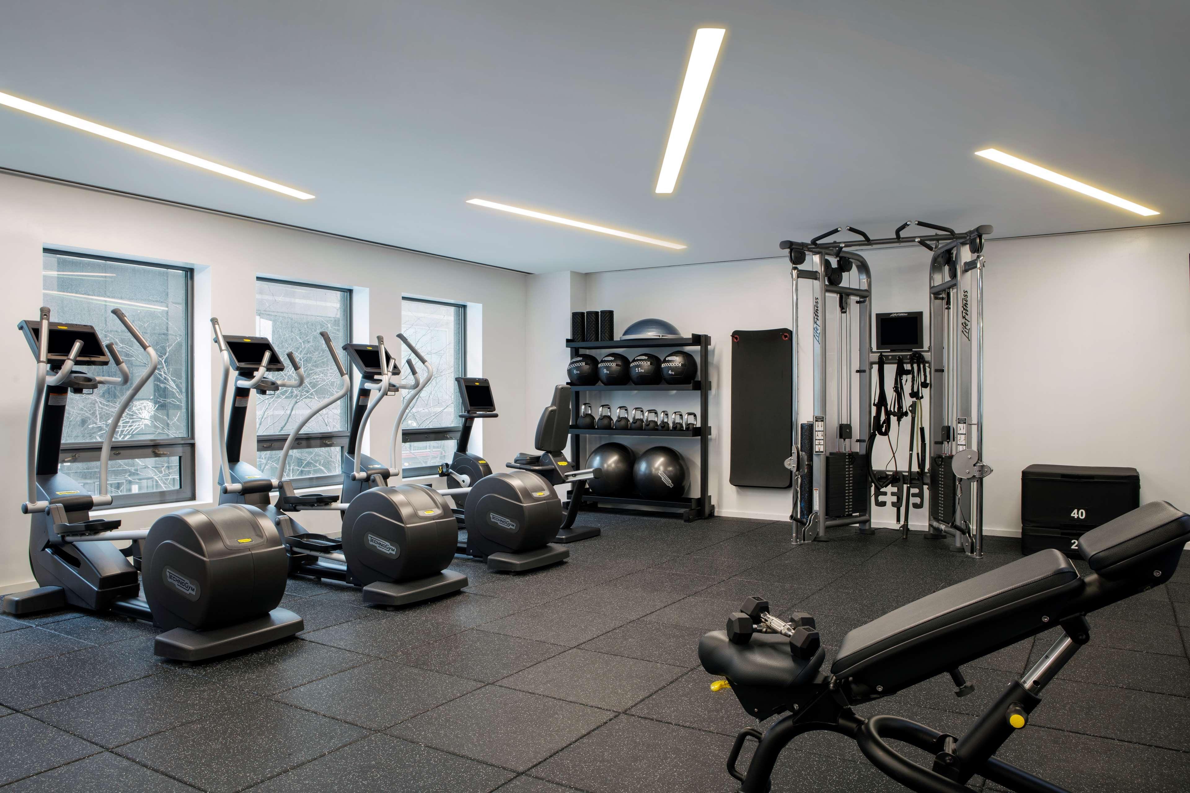 Conrad Downtown 5*