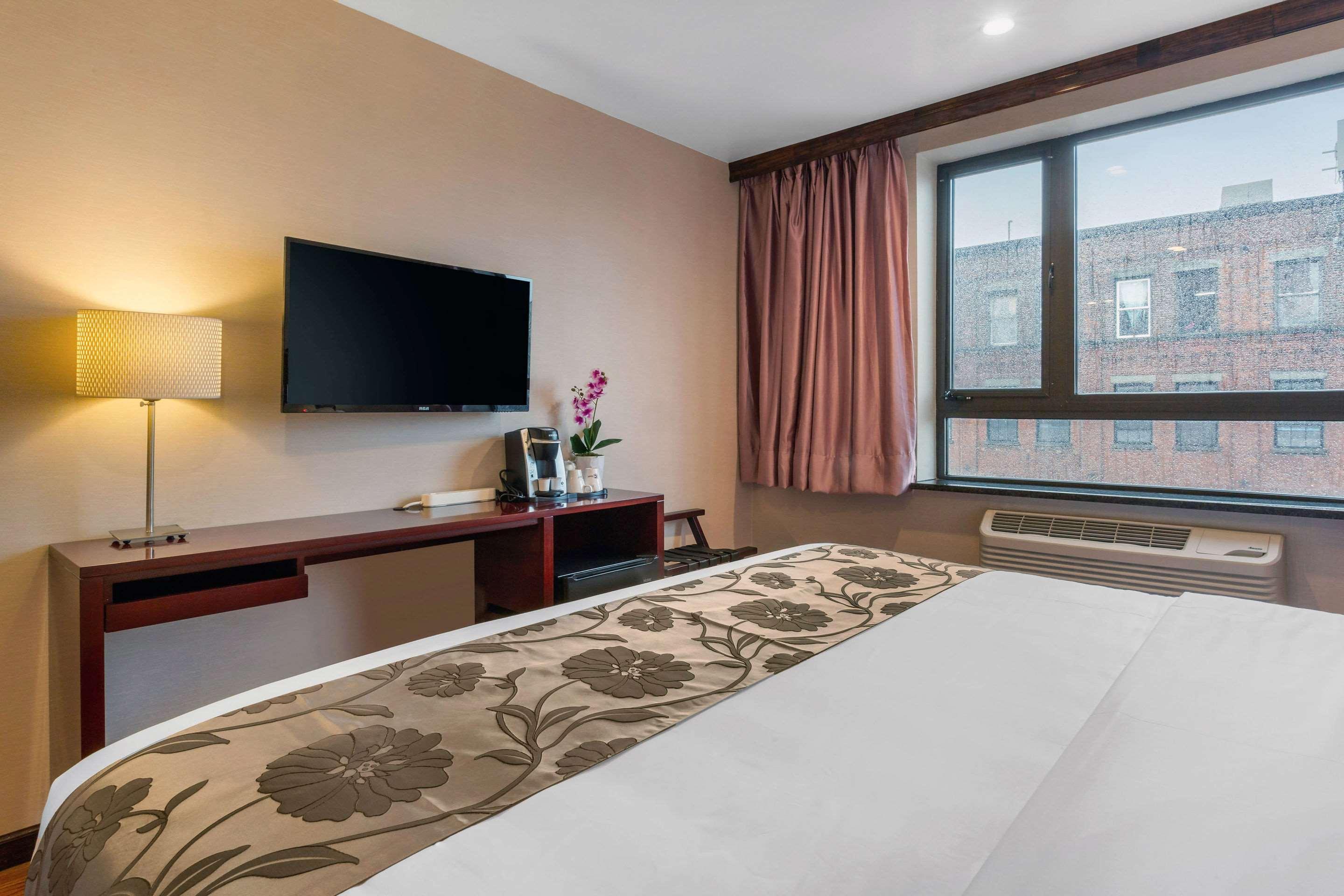 The L Hotel 3*