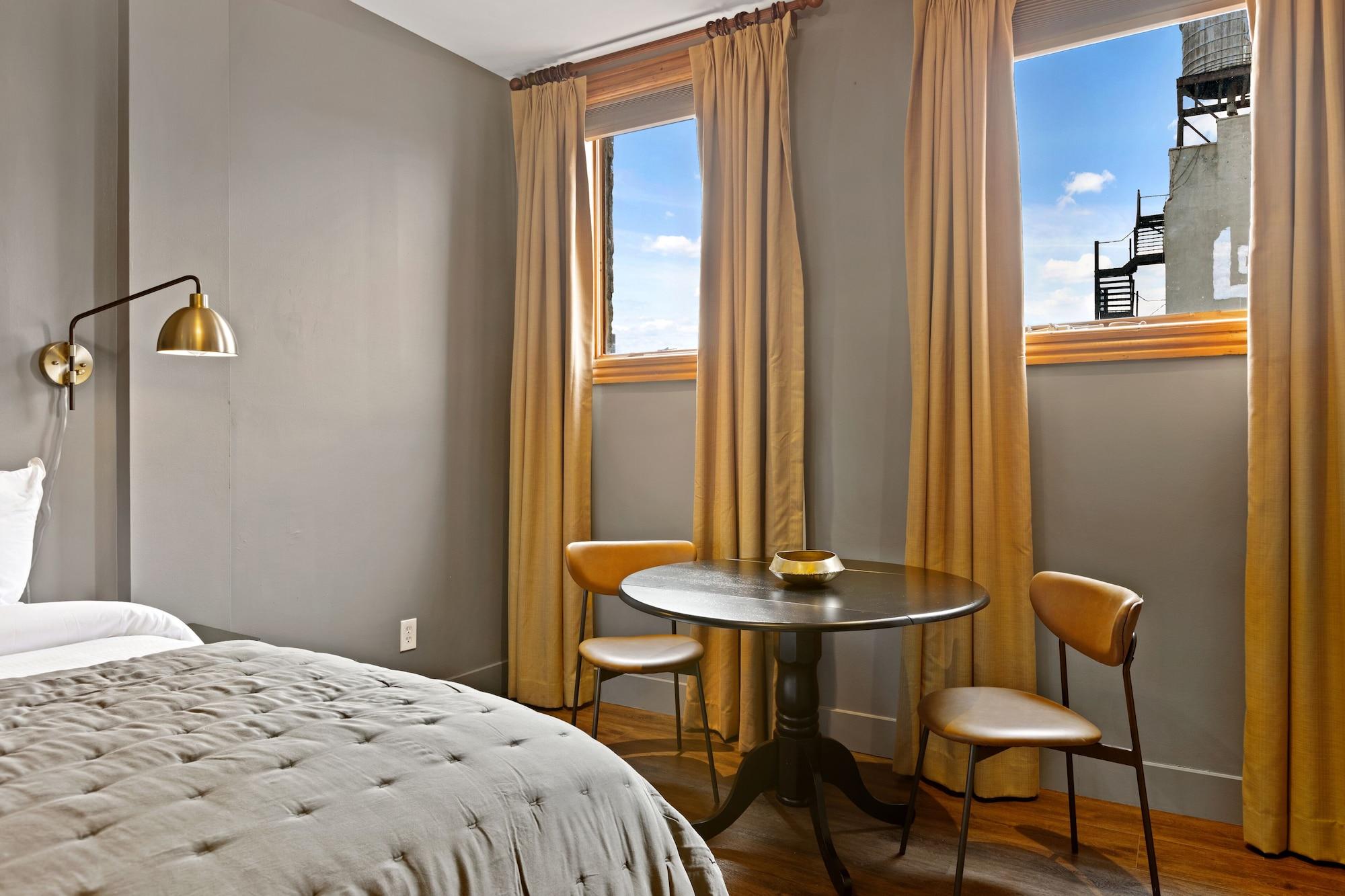 Hotel The Historic Blue Moon - Nyc New York